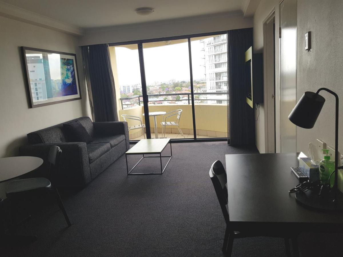 Parramatta Hotel Apartment Sydney Exterior photo